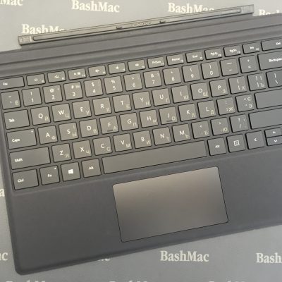 Гравіювання на клавіатурі Microfoft Surface 4