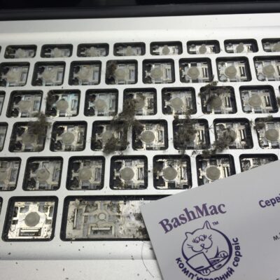 как правильно чистить клавиатуру MacBook
