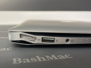 Рихтовка, выравнивание корпуса MacBook Air после падения