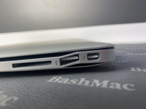 Рихтовка, выравнивание корпуса MacBook Air после падения