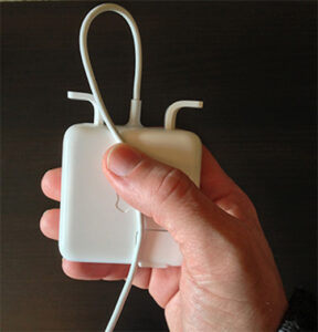 Як правильно змотувати шнур MagSafe